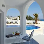 Santorini View Hotell 3*